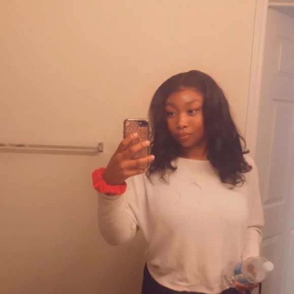 Meet your Posher, Carlanna - Picture 1 of 1